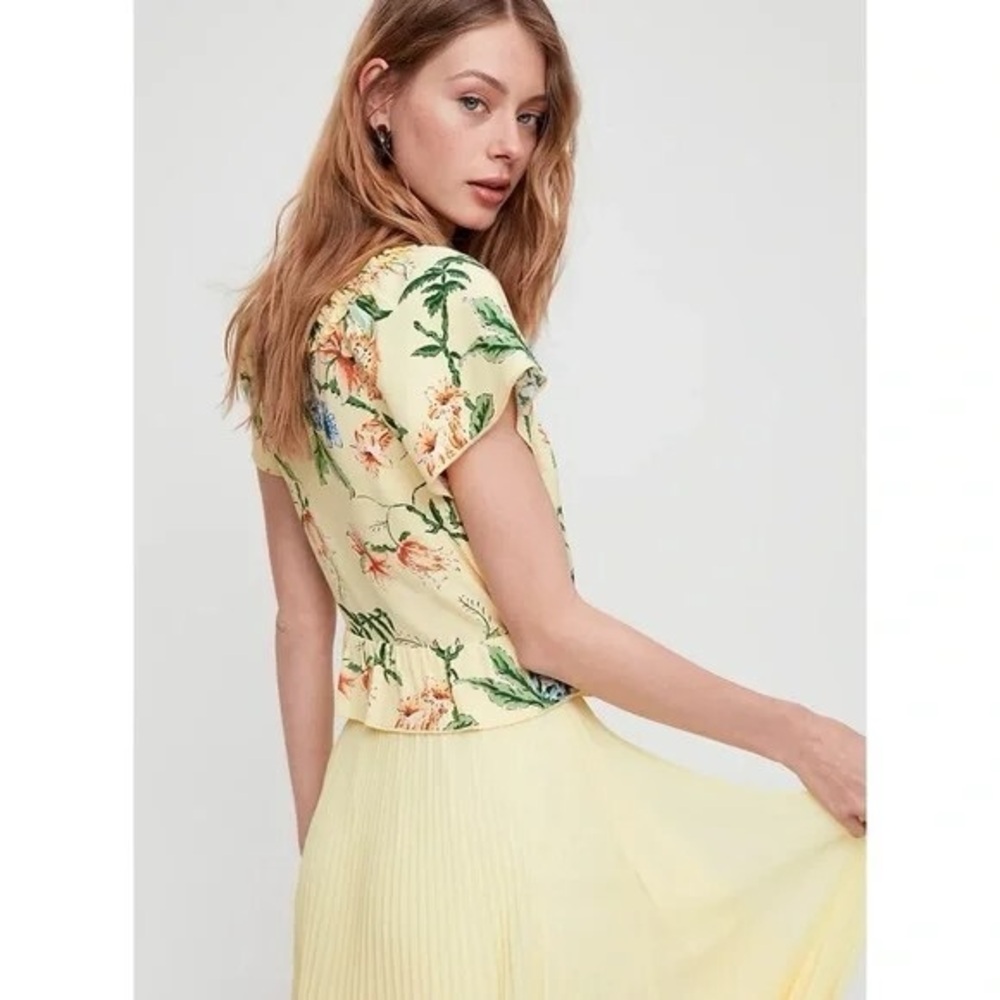 Aritzia Wilfred Aurelia Yellow Floral Blouse